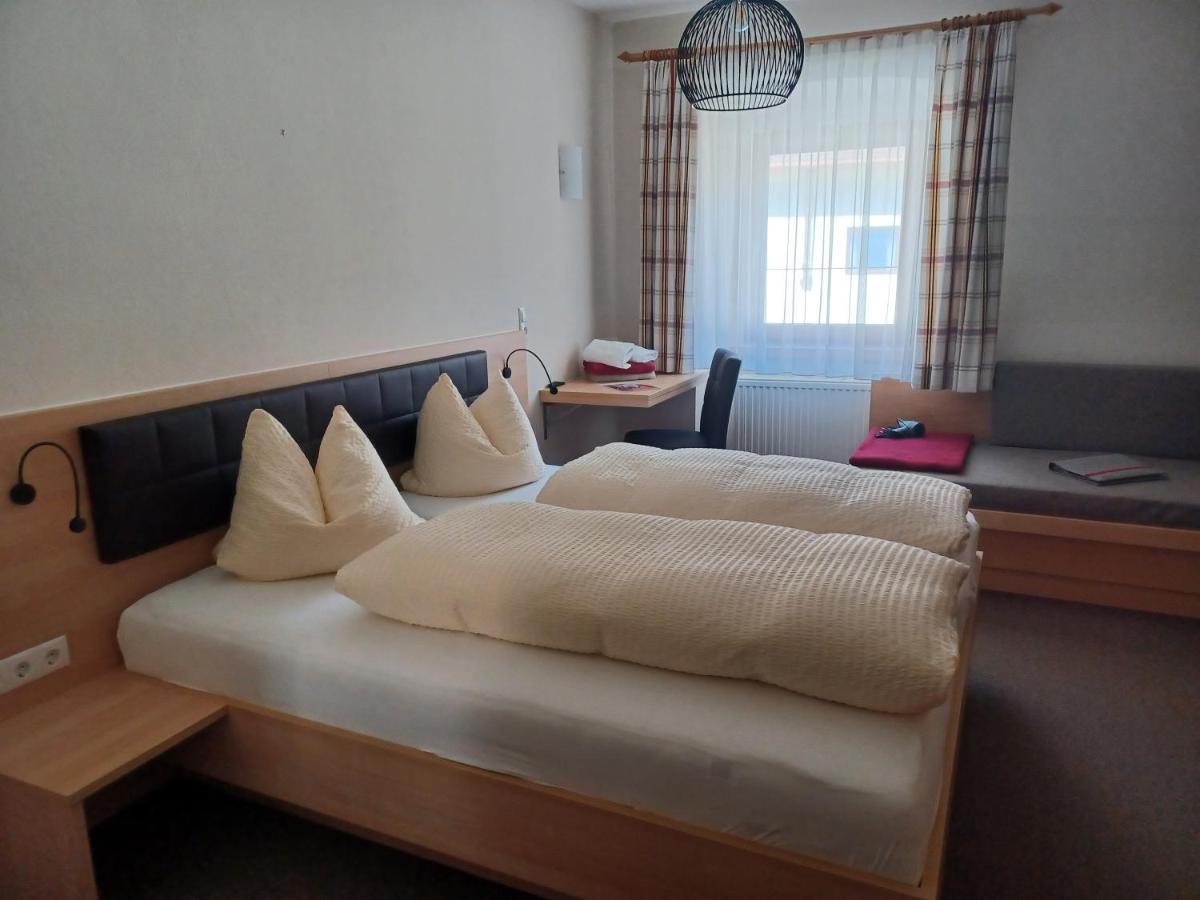 Hotel Garni Loewen Silz Exterior photo